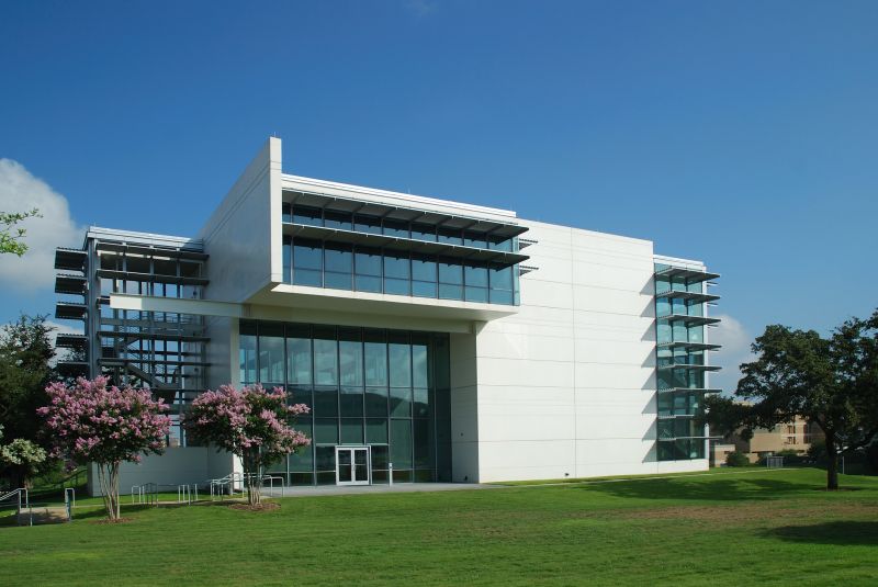 Medical Center Window Cleaning in Baltimore, MD